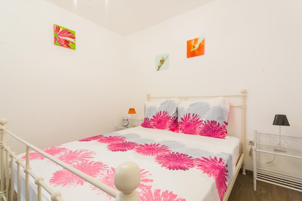 Apartment Mia Sveti Stefan Eksteriør bilde